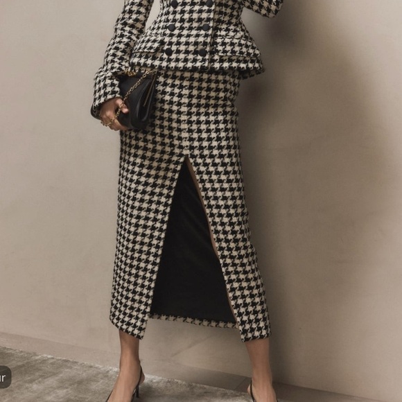 Dolce & Gabbana Dresses & Skirts - Dolce & Gabbana Pied De Poule Wool Long Macro Maxi Skirt